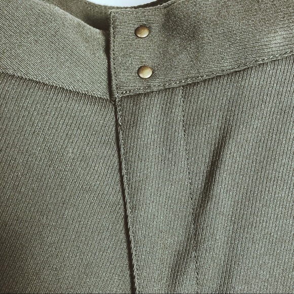 Gap riding style pants. - Picture 4 of 6